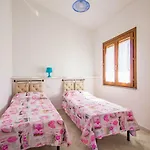 Casa Annetta-super Vista Mare-2 - Giardino- Parcheggio - Bbq- Wifi Free-iunp5754 Semesterbostad