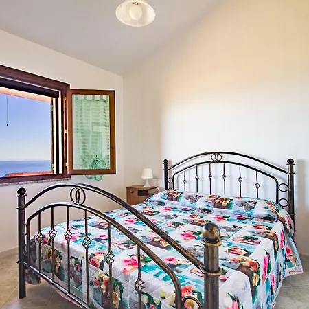 Casa Annetta-super Vista Mare-2 - Giardino- Parcheggio - Bbq- Wifi Free-iunp5754